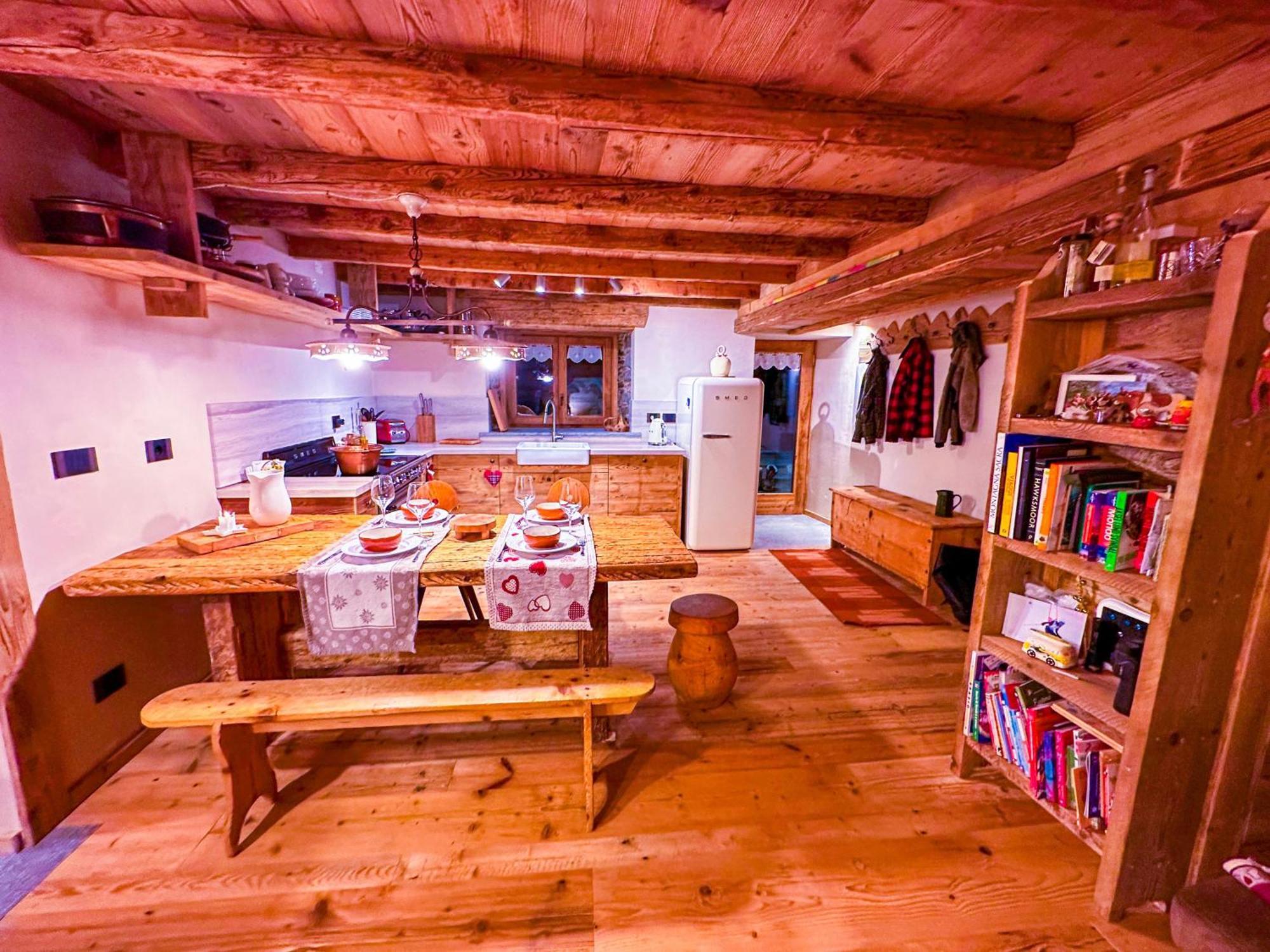 שמפולוק Joivy Modern Family Chalet With Stunning Mountain Views מראה חיצוני תמונה