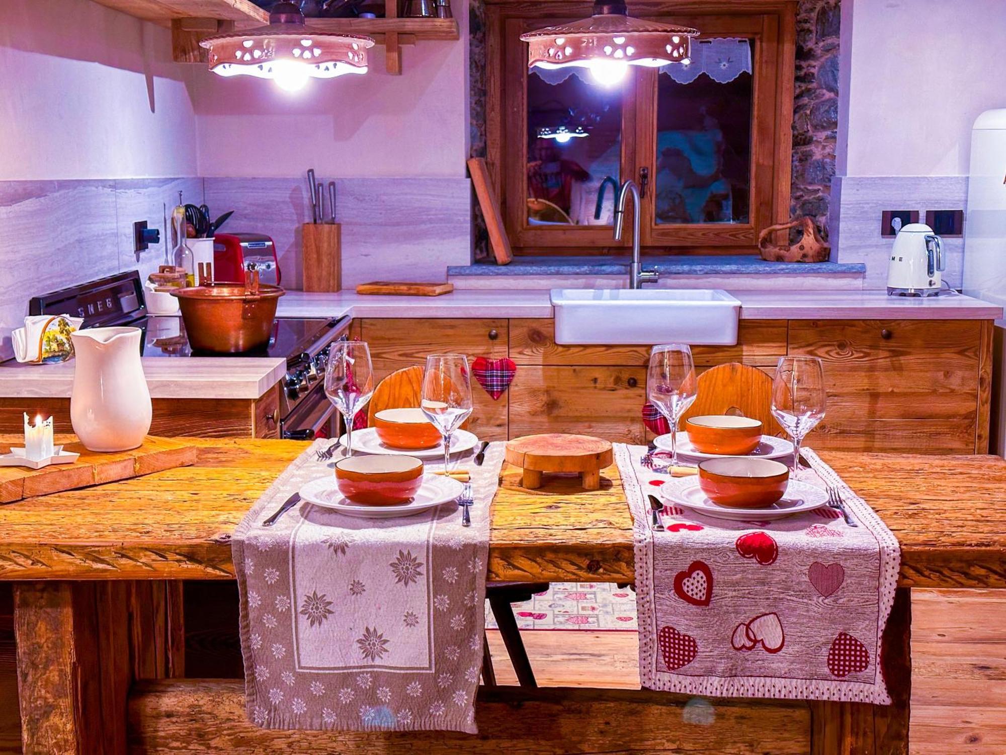שמפולוק Joivy Modern Family Chalet With Stunning Mountain Views מראה חיצוני תמונה