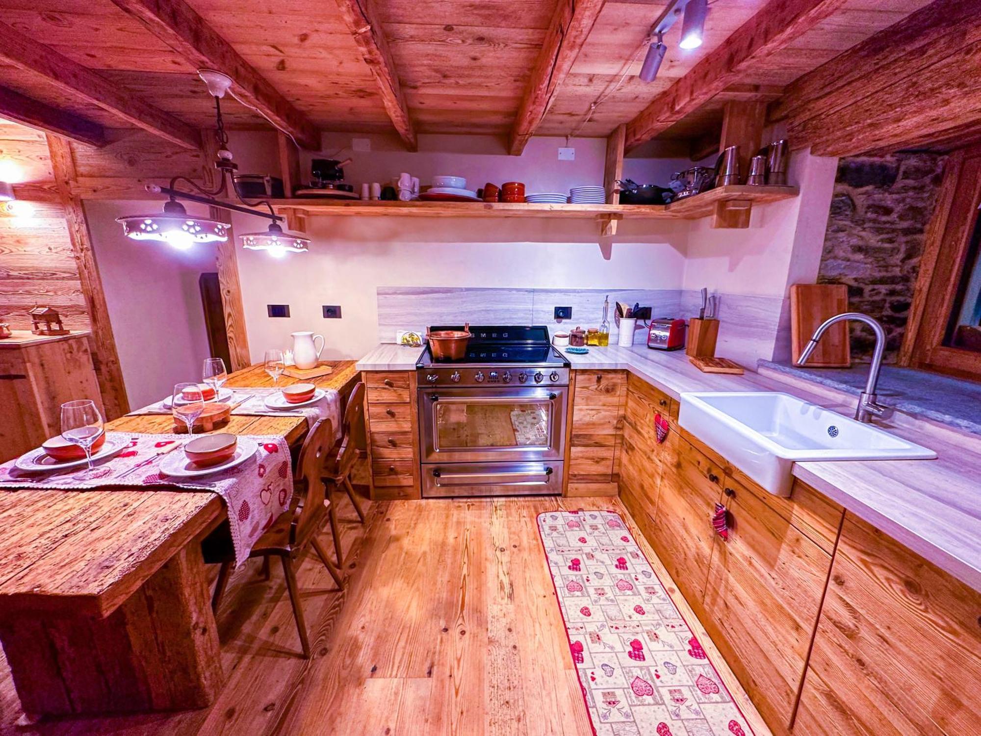 שמפולוק Joivy Modern Family Chalet With Stunning Mountain Views מראה חיצוני תמונה