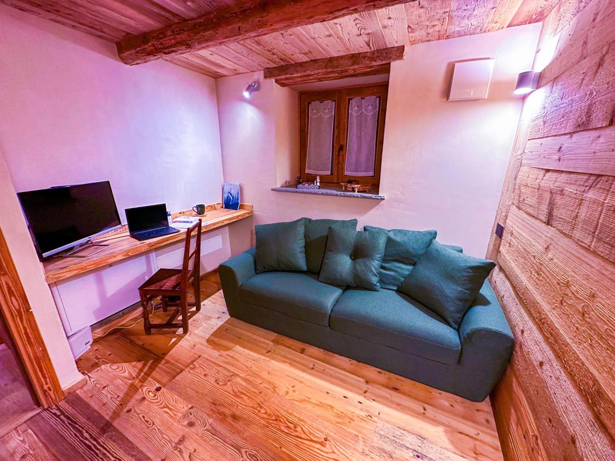 שמפולוק Joivy Modern Family Chalet With Stunning Mountain Views מראה חיצוני תמונה